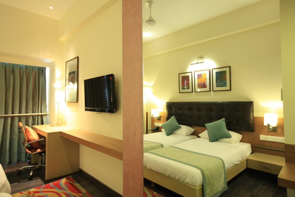 Hotel Riverview Ahmedabad Quarto foto