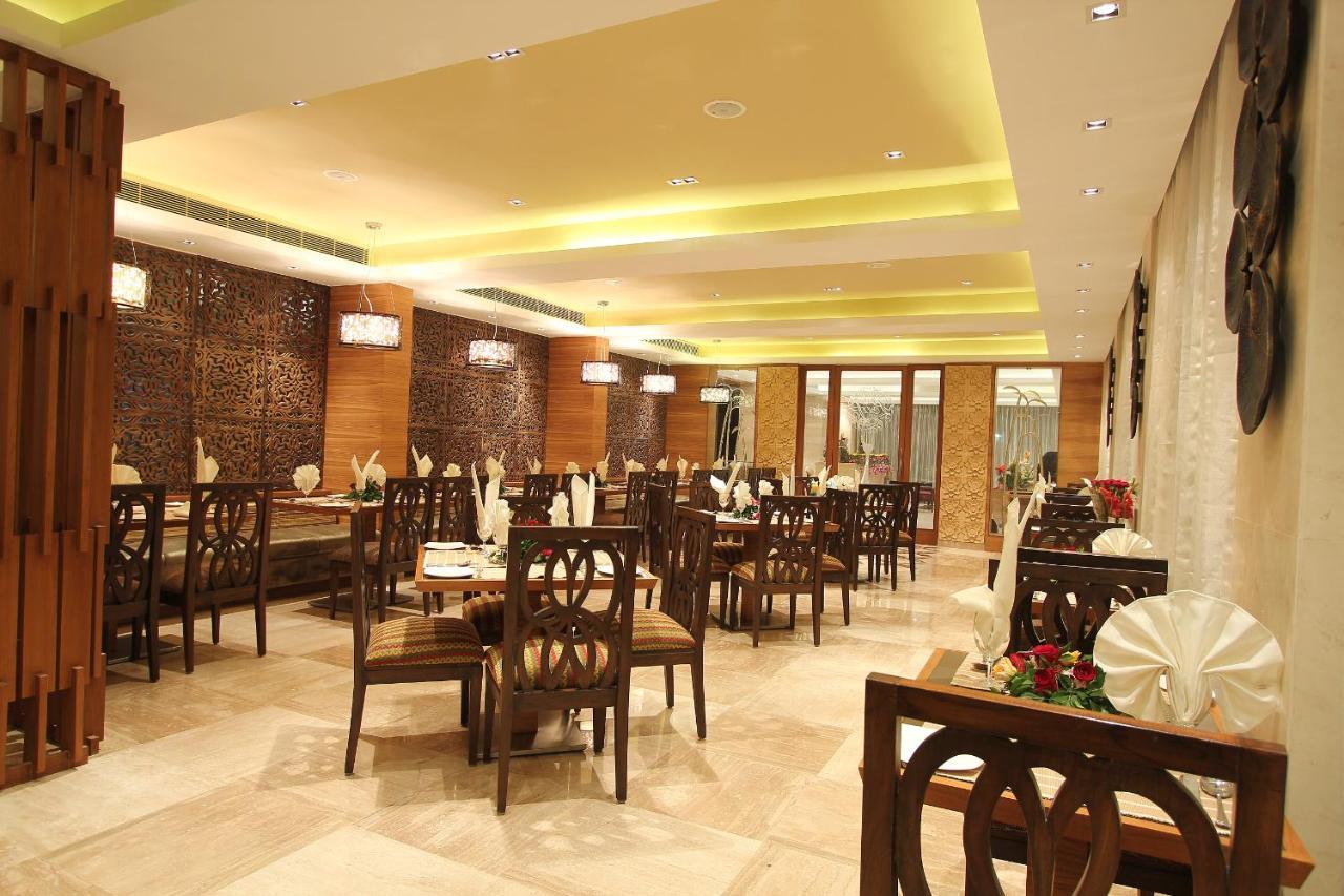 Hotel Riverview Ahmedabad Exterior foto